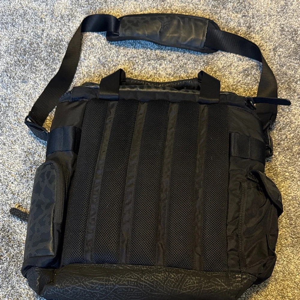 Jordan collectors series Black Men's Travel Messenger Bag